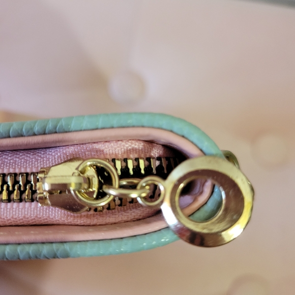 Fashion Nova Large Zip Around Wallet Turquoise & Pink Vegan Leather Wristlet - Picture 5 of 10